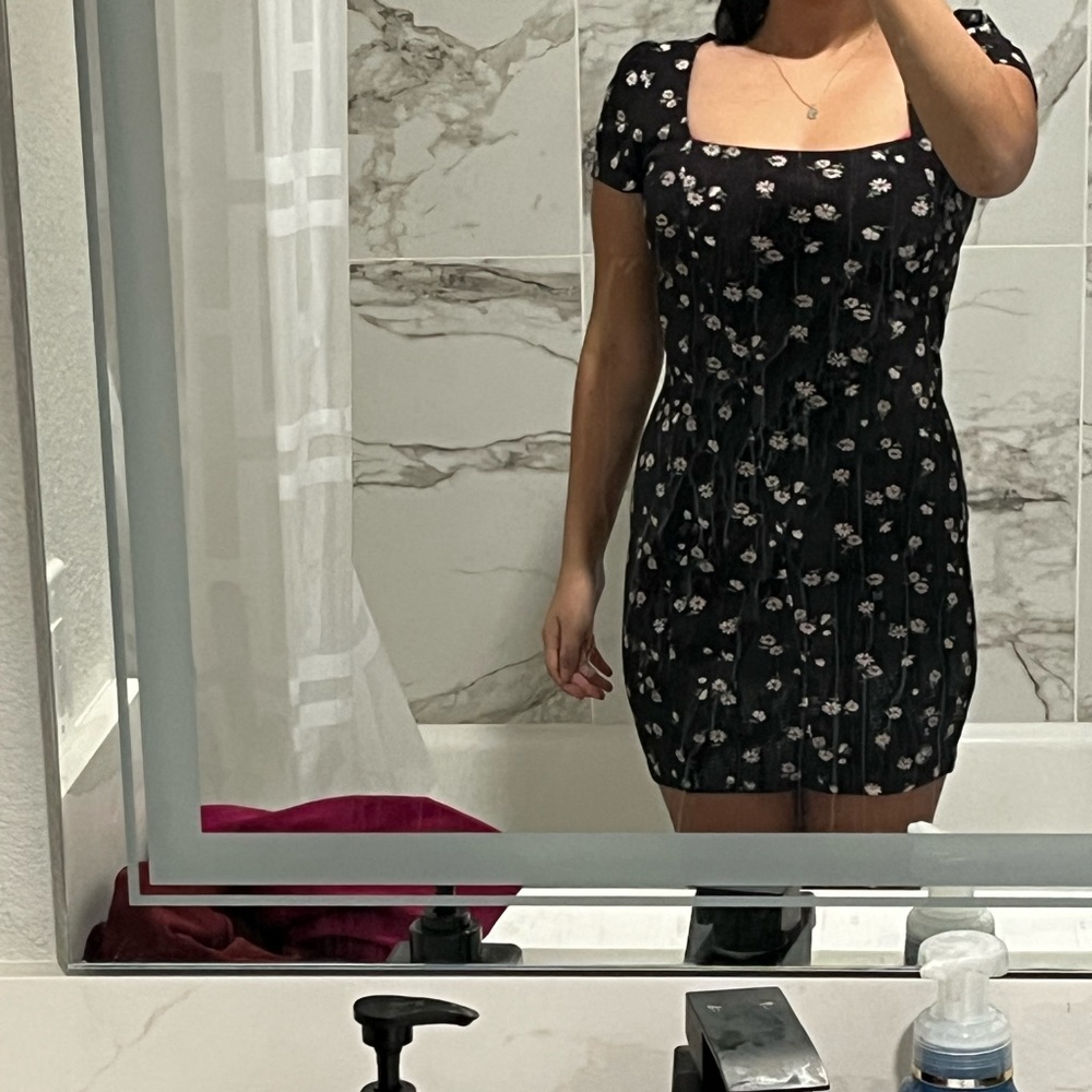 Medium mini black forever 21 dress